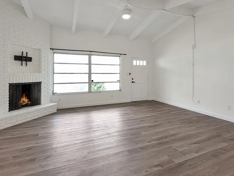 6624 Fairway Dr — Photo 4