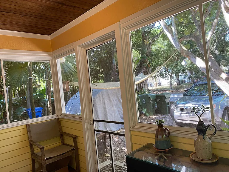 SW 14th Ave — Photo 26