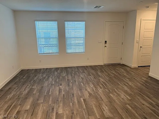 920 Rosy Starling St — Photo 3