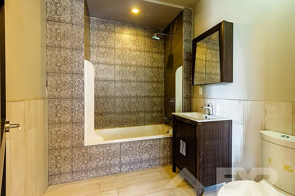 Rented by EXR | media 8