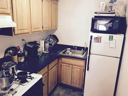 Rented by Bouklis Group | media 21