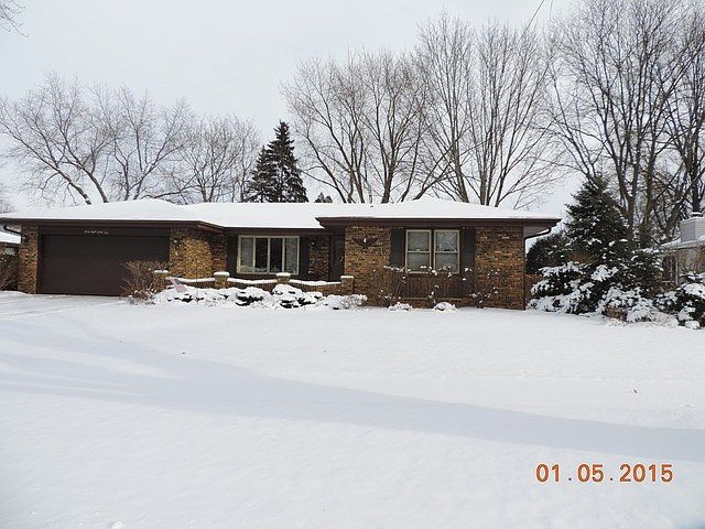 1st image of 4865 Burningtree Dr