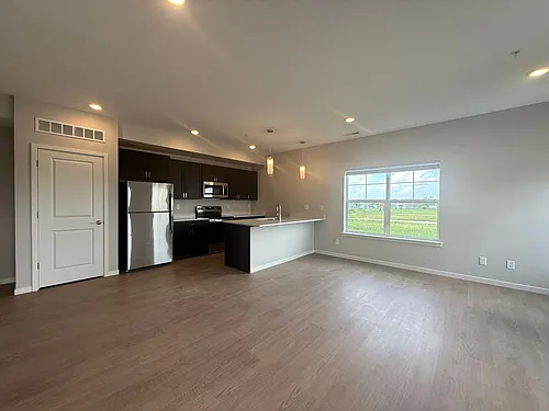 141 Clark Dr SW #4 Photo 1