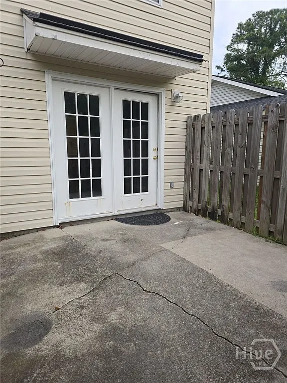2 bed, 1.5 bath, 1240 sqft, $1,500 — Photo 3