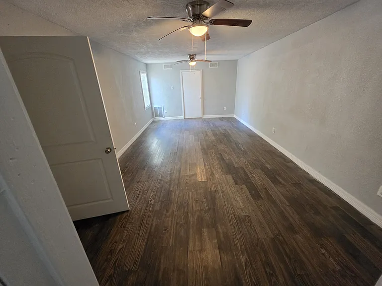 7706 Thurow St — Photo 8