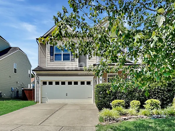 518 Dawley Dr, Fuquay Varina, NC 27526
