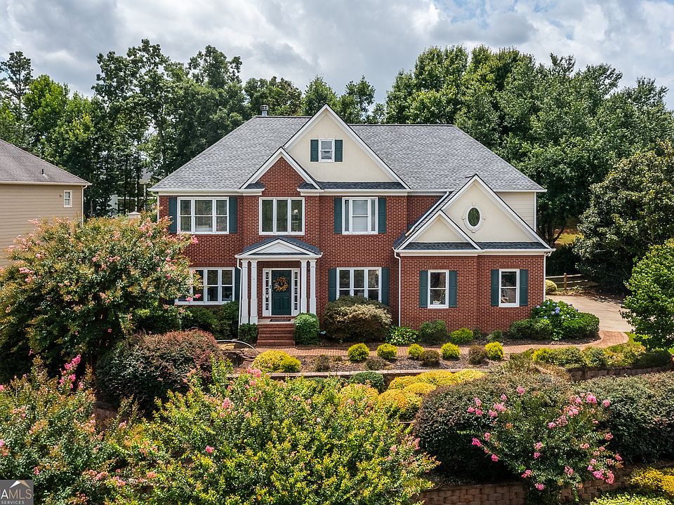 1st image of 2630 Stonehill Dr