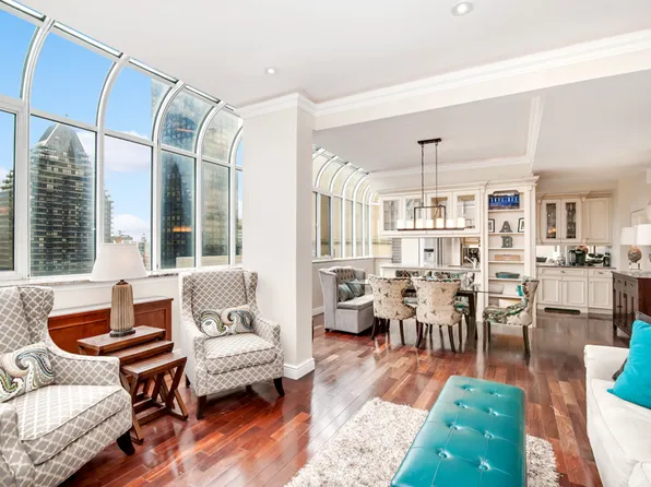 310 East 46th Street image 3 of 13