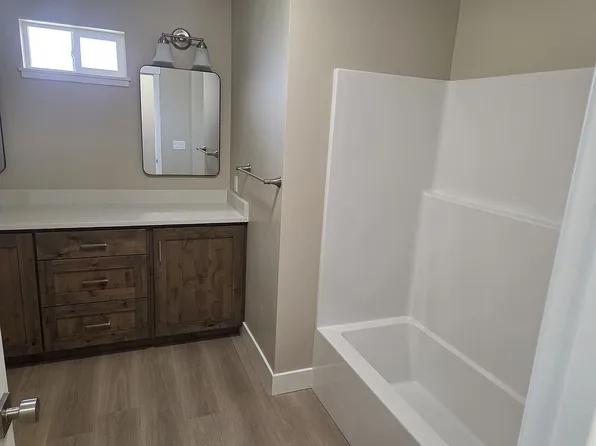 712 N Crestview Dr, Richfield, UT 84701