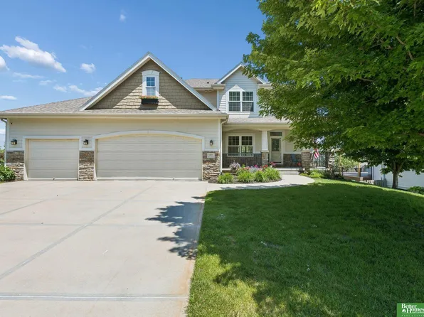 3805 S 202nd St, Omaha, NE 68130