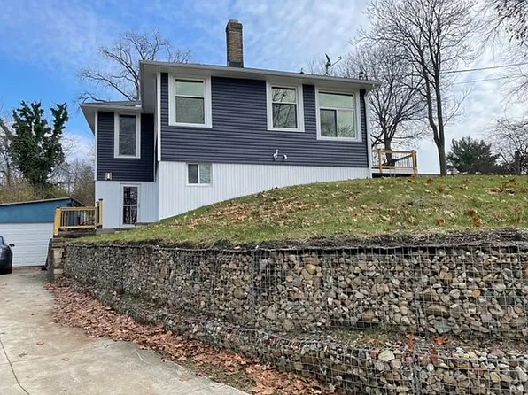 3371 Waterside Dr, Akron, OH 44319