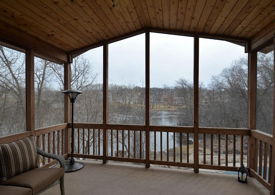 2nd image of 4853 Four Seasons Dr