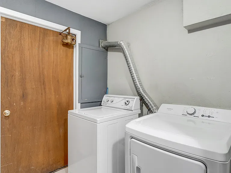 1 S Pennsylvania St #101 — Photo 19