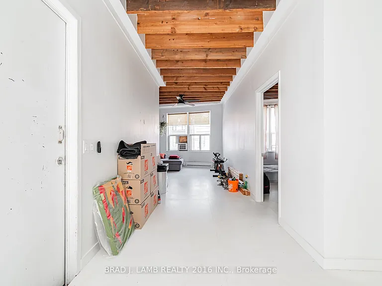 1457 Dundas St W #1 — Photo 4