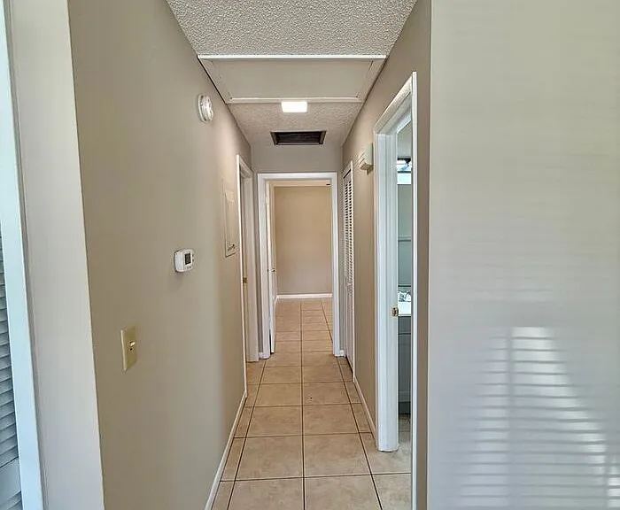 2452 E Illiana St — Photo 10