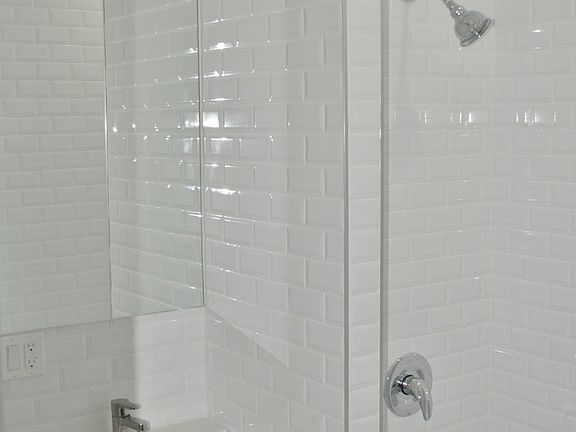 5th image of 327 Herkimer St APT 4