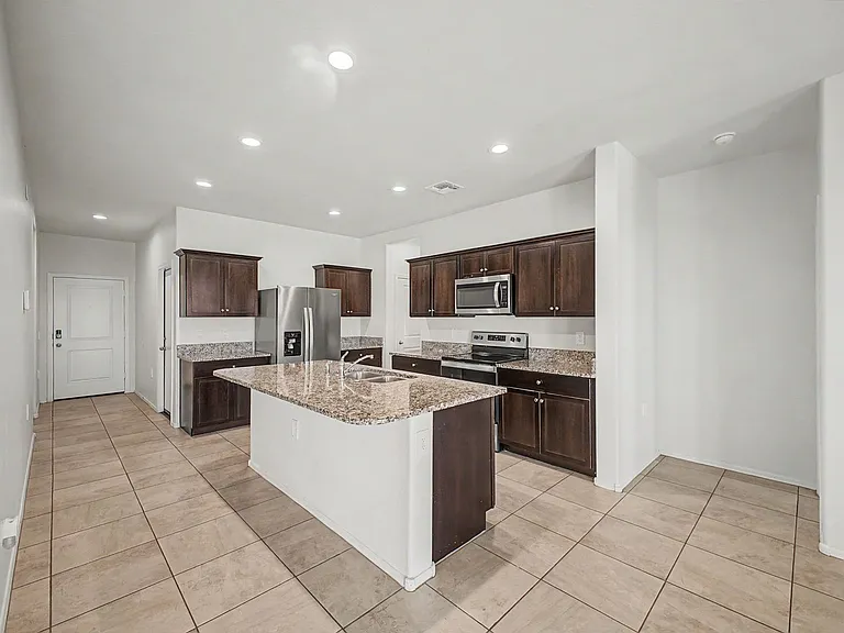 24542 W Raymond St — Photo 9