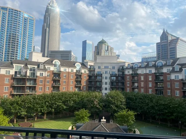 300 W 5th St, Charlotte, NC