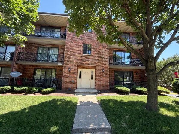 10501 S Highland Ave #306C, Worth, IL 60482