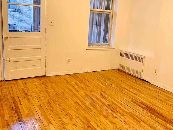 4th image of 70 W 71st St #3FF