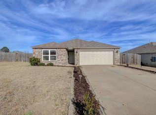 6000 Woodcreek Cv, Alexander, AR 72002