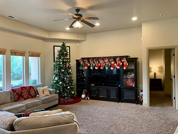 5th image of 2227 S Salt Cedar Dr