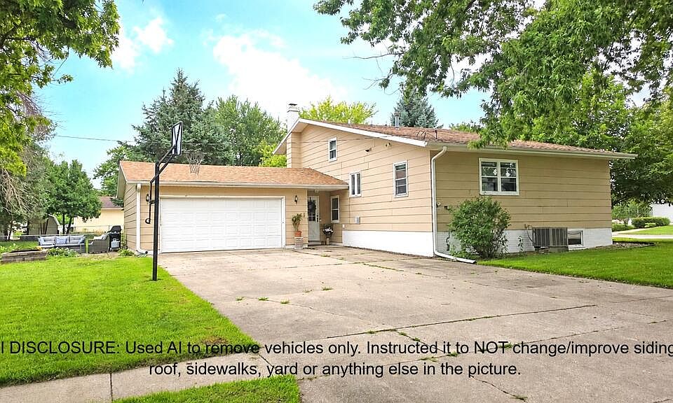1st image of 2119 N 29th St