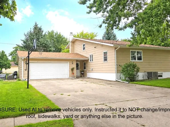 2119 N 29th St, Fort Dodge, IA 50501