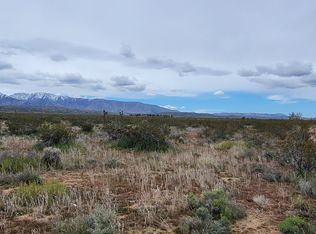 Avenue S, Palmdale, CA 93591