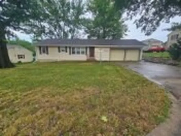 1905 Westport Rd, Chillicothe, MO 64601