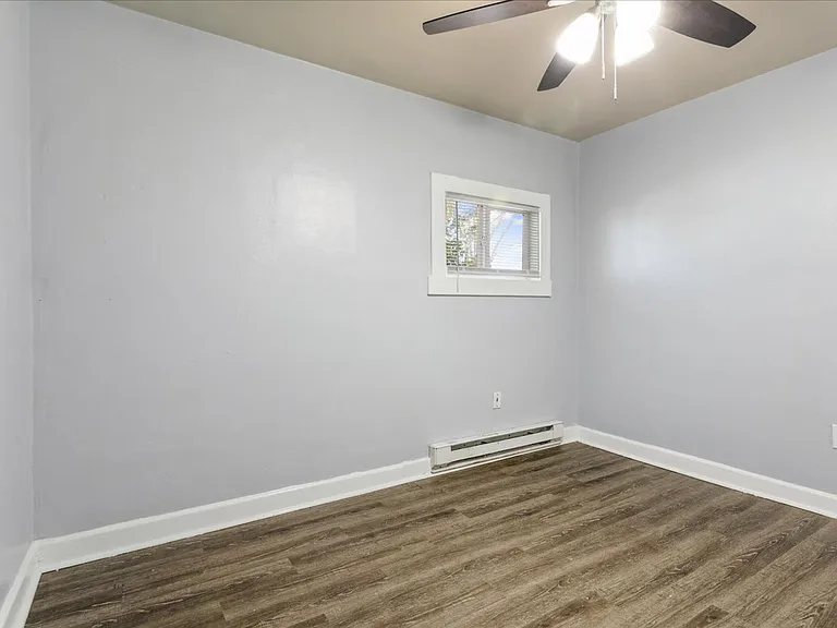 222 Woodhaven Rd #A — Photo 8