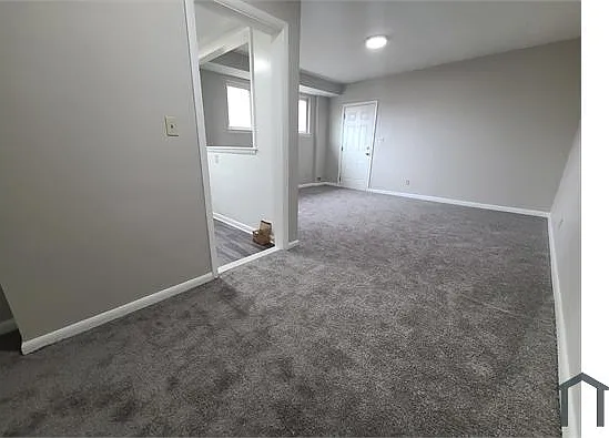 1 bed, 885 sqft, $1,100 — Photo 4