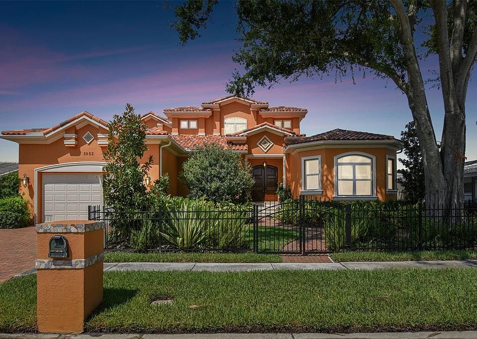 1st image of 3952 Versailles Dr