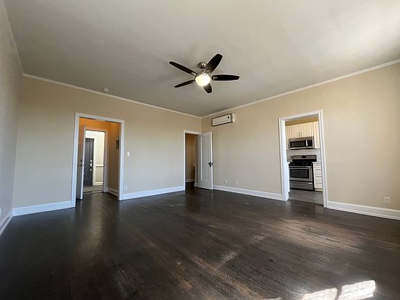 4th image of 1349 N Hill Ave APT 5
