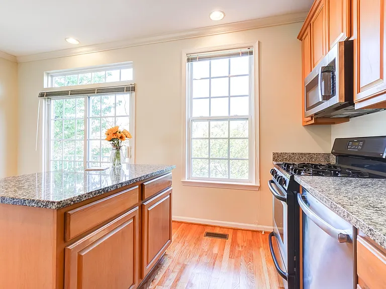 2346 Lee Hwy — Photo 10