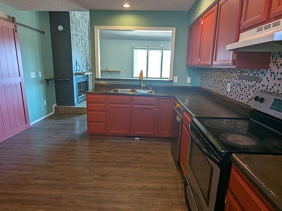 4th image of 3457 W Lombard Street