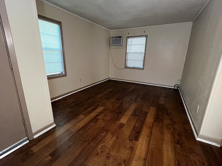 1616 Bagwell St #1614 — Photo 3