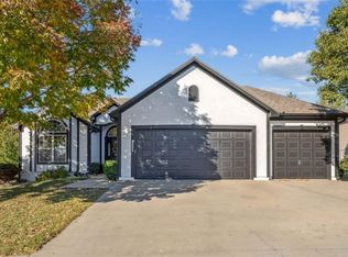 2301 NE Colonnade Ave, Blue Springs, MO 64029