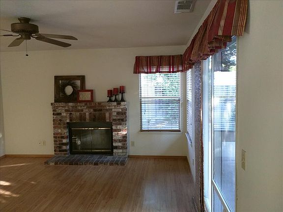 4th image of 8803 Deer Creek Cir