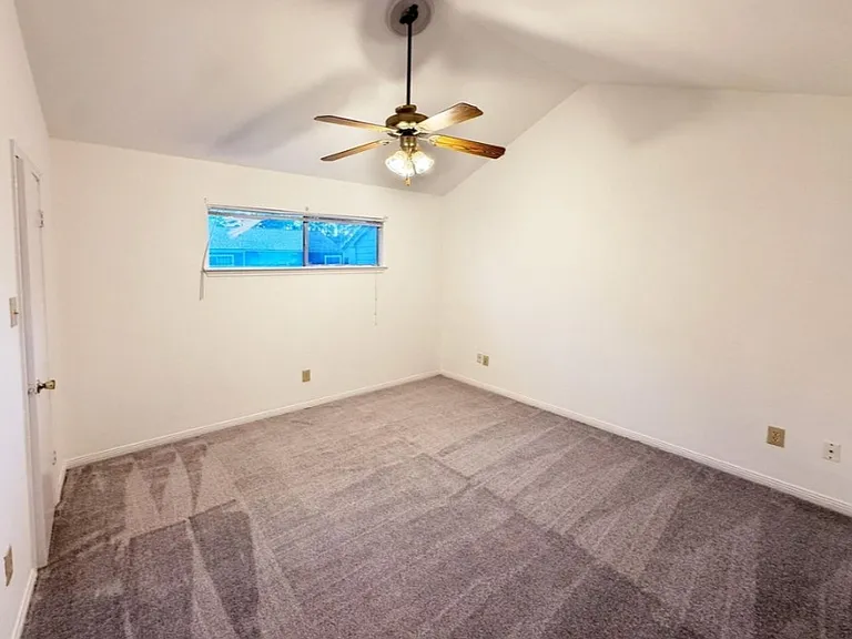 12306 Wild Pine Dr — Photo 9