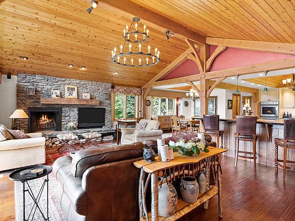 5th image of 682 Ski Valley Rd