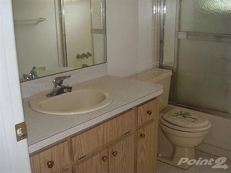 12904KELLYWOOD 011