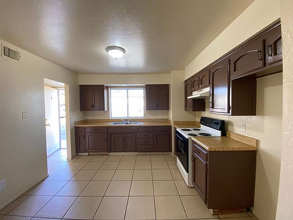 3rd image of 6350 Summerfield Dr APT 4