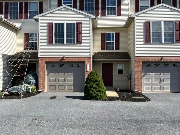 2112 Autumn Ct, Lebanon, PA 17042