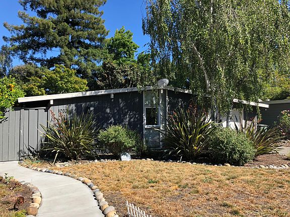 3rd image of 1032 Amarillo Ave