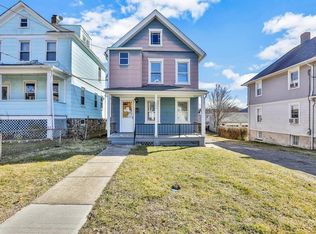 565 Locust Ave, Port Chester, NY 10573