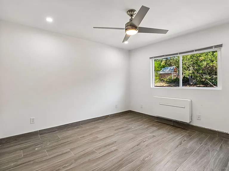 Garrison Townhome Apartments — Photo 44