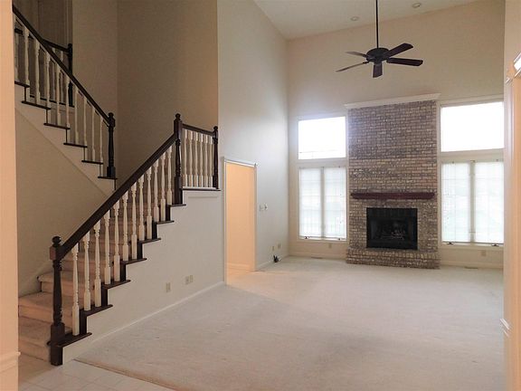 5th image of 2807 S Dale Ct