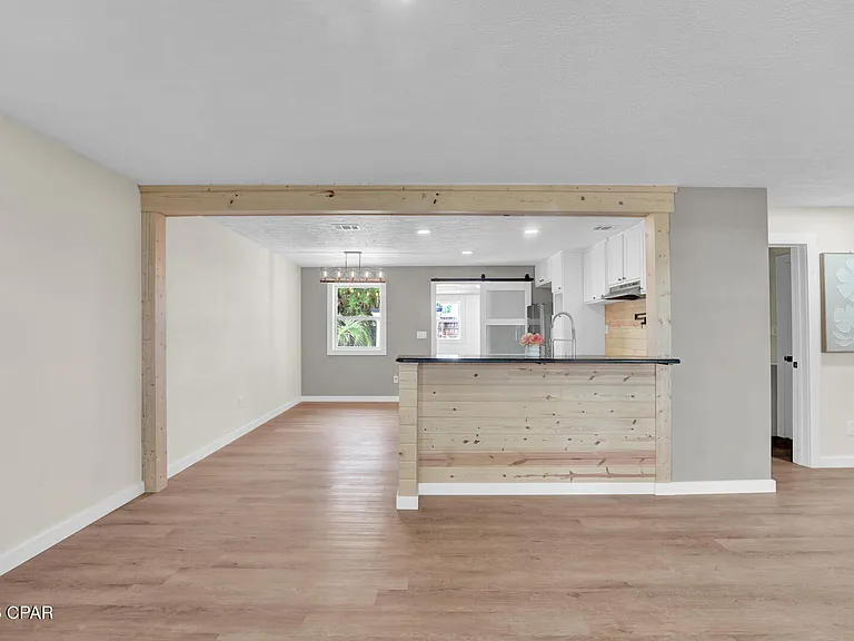 1408 Wilmont Ave — Photo 10