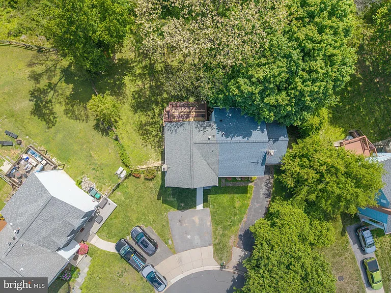 11 Noblewood Ct — Photo 41